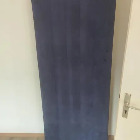 Schoene 2 Zimmer Im Dachgeschoss, Direkt Im Zentrum Apartament