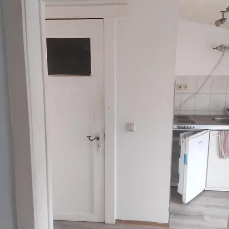 Apartament Schoene 2 Zimmer Im Dachgeschoss, Direkt Im Zentrum Schwerin (Mecklenburg-Vorpommern)