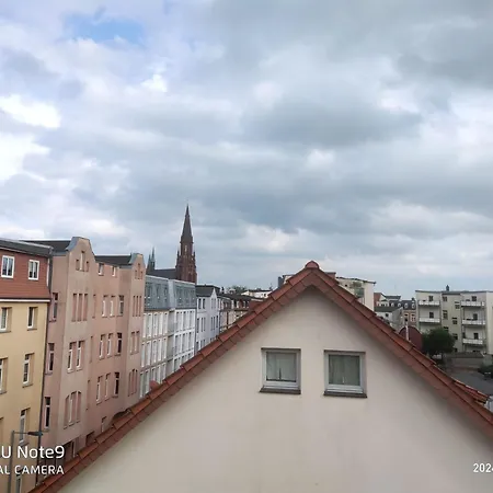 Schoene 2 Zimmer Im Dachgeschoss, Direkt Im Zentrum Schwerin (Mecklenburg-Vorpommern)