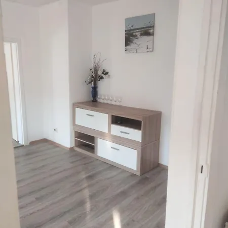 Schoene 2 Zimmer Im Dachgeschoss, Direkt Im Zentrum * Schwerin (Mecklenburg-Vorpommern)